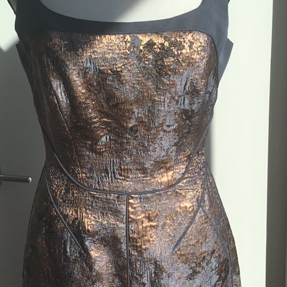 Dress - Picture 4 of 7